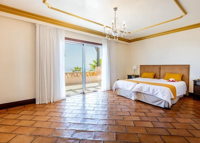 Toscana Indoor&outdoor Pool * Costa Adeje (Tenerife)