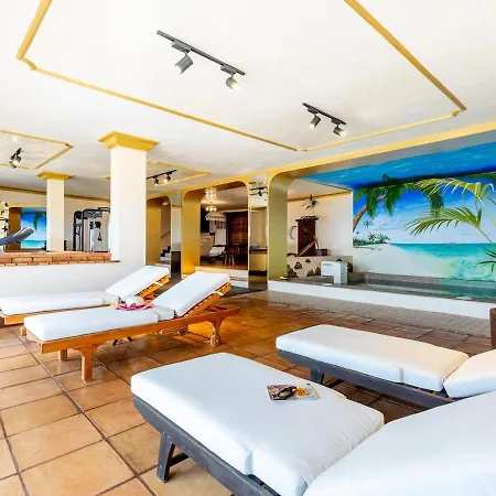 Toscana Indoor Heated Pool, Sea View * אדחה
